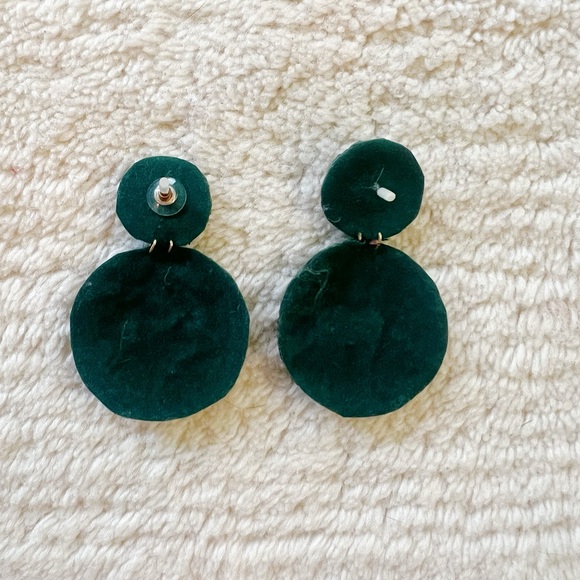 Bauble Bar Anthropologie Green Beaded Gold Disc Large Statement Earrings Holiday - Picture 2 of 6